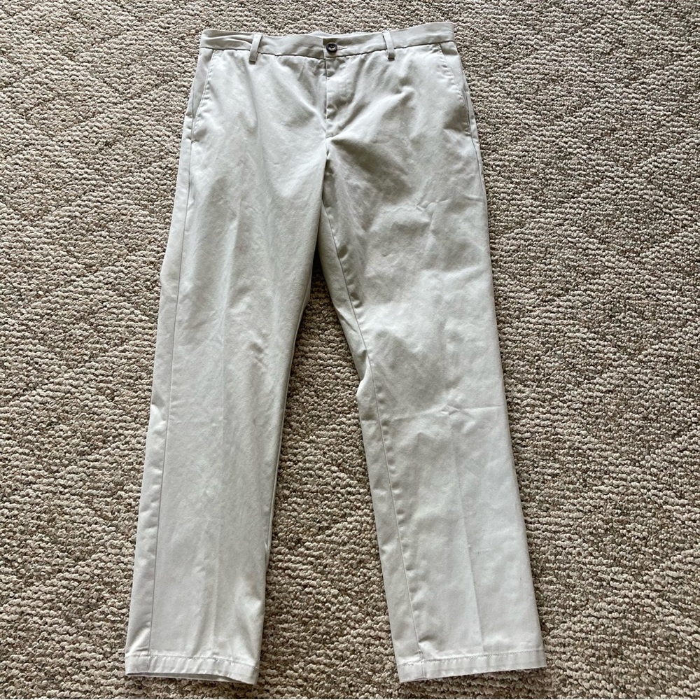 5/$15 Amazon Essentials Light Colored Slim Dress Pants 32Wx30L